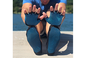 HACER Unisex Anti-Slip Yoga Kit with Carry Bag, Gloves & Socks Anti-Skid  Cotton Yoga Mat for Men & Women Fitness Gym Workout Pilates Meditation &  Flooring Exercise : : Sports, Fitness 